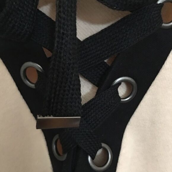 Romans Faux Fur lined Uni pocket arm hole poncho - Picture 6 of 8